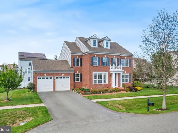 17511 Toboggan Ln, Rockville, MD 20855