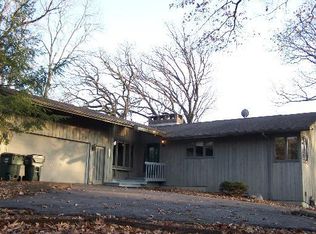 2330 W Hedge Pl, McHenry, IL 60051