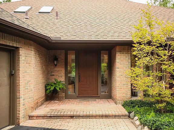 5th image of 3780 Fox Hunt Dr