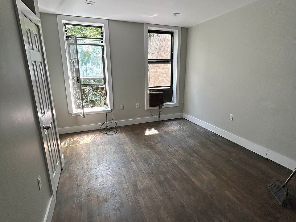 2nd image of 324 E 8th St #4D
