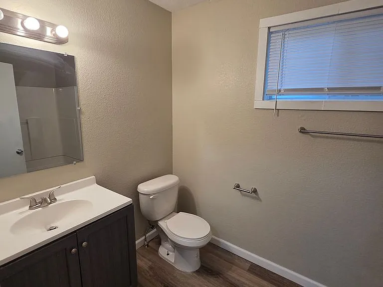 1118 S Water St — Photo 6