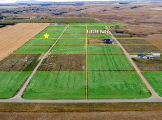 687 Harmony Loop, Hazen, ND 58545