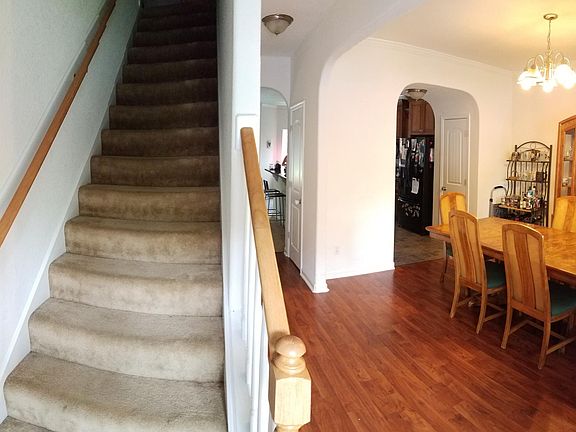 4th image of 1418 Hawthorne Dr