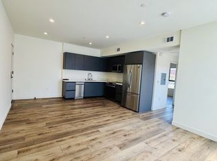 919 S Harvard Blvd #402, Los Angeles, CA 90006