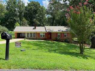 3840 Idlewood Acres Rd, Hickory, NC 28601