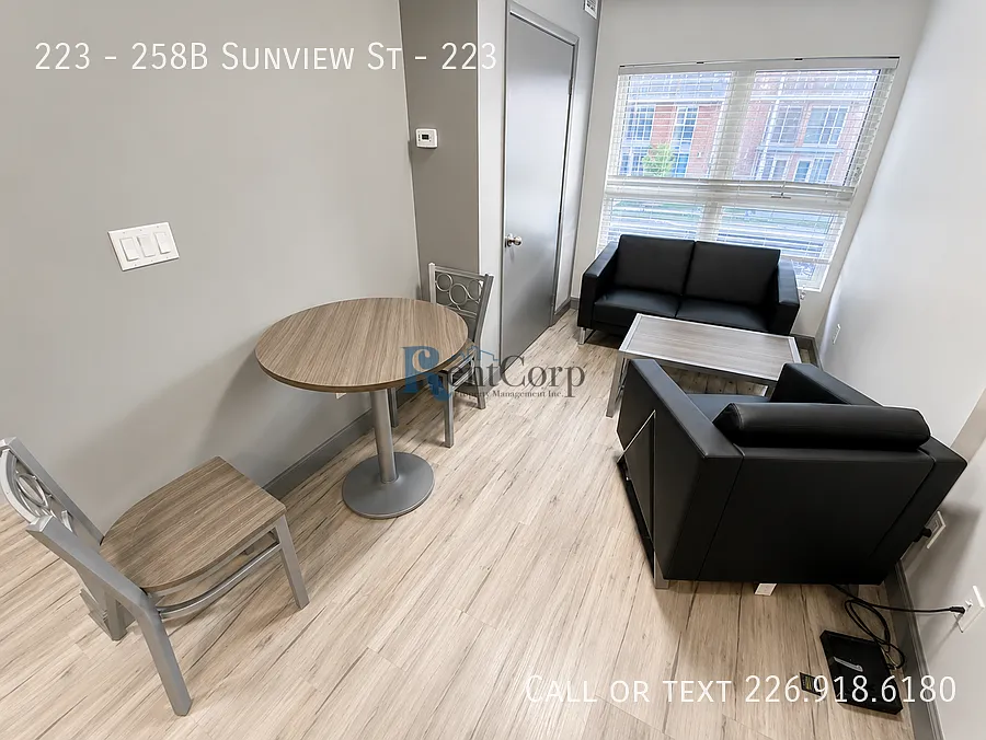 2 bed, 1.0 bath, 601 sqft, $1,850 — Photo 4