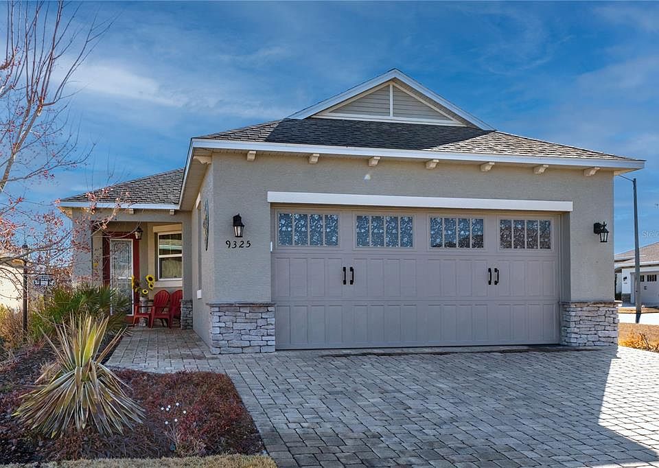 1st image of 9325 SW 106th Ave