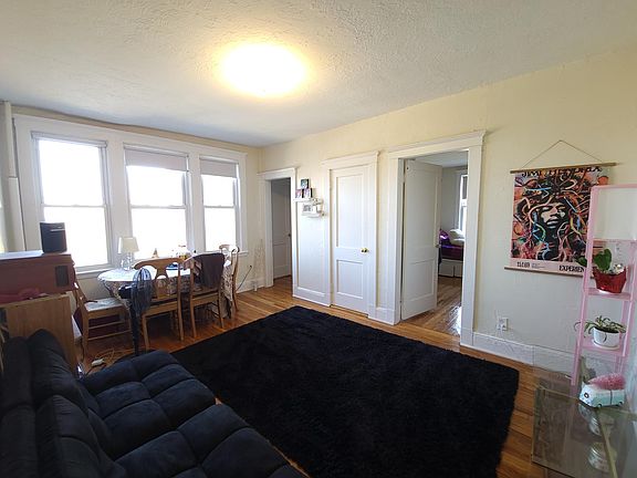5th image of 1626A Commonwealth Ave #A18