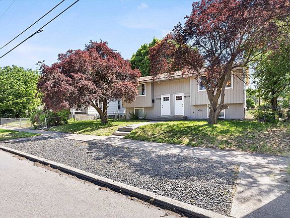 2nd image of 2218 N Dakota St #2216