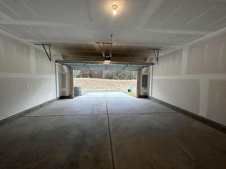 241 Ribbon Rail St — Photo 36