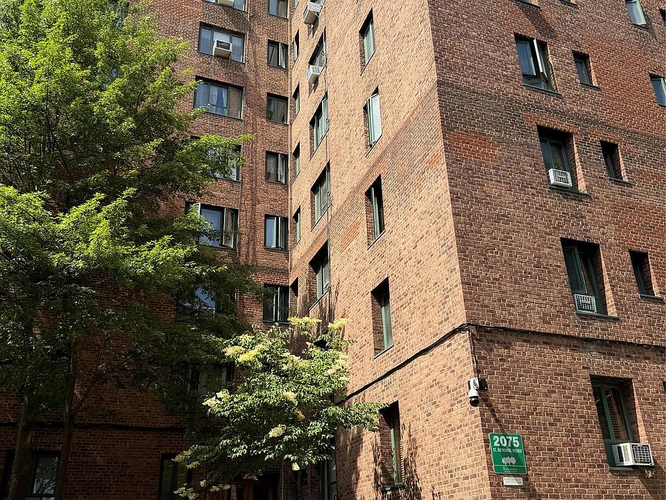 1st image of 2075 Saint Raymond Avenue #4E