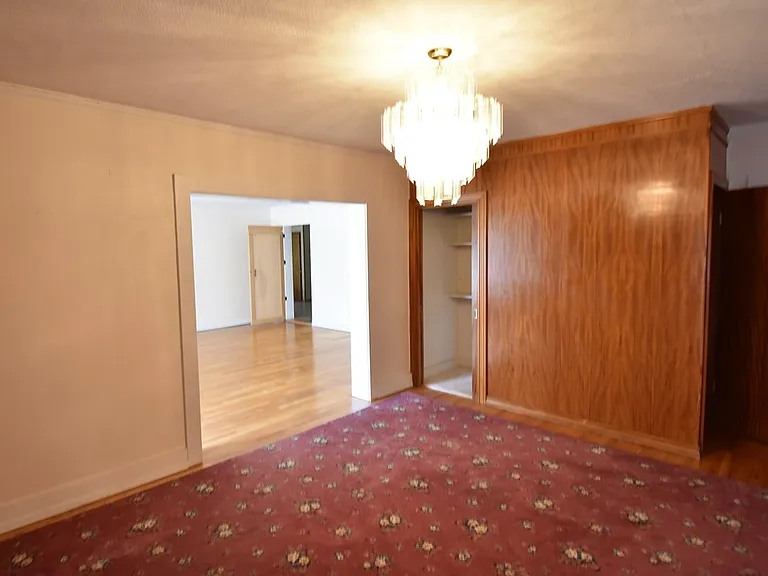 207 E Stockton Ave — Photo 4