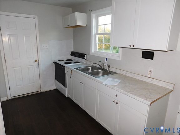 2nd image of 23 S Burch St