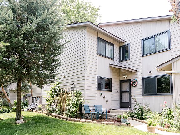 2nd image of 101 Burnside Ct #101