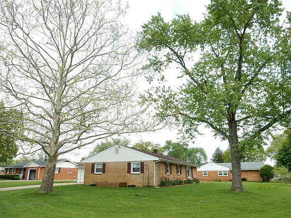 2nd image of 400 Beechwood Dr