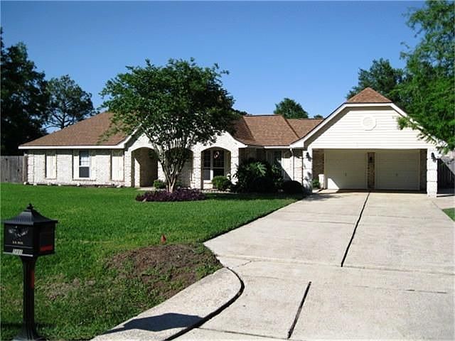 1st image of 1201 Greenbriar Dr