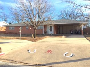 1604 E 14th St, Sweetwater, TX 79556