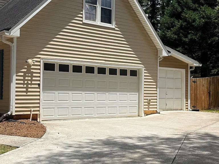 317 Welton Way — Photo 3