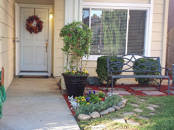 2nd image of 3131 Summercreek Dr