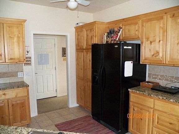 4th image of 147 W Castlelake Dr