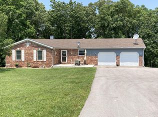 1915 High Hill Dr, Union, MO 63084