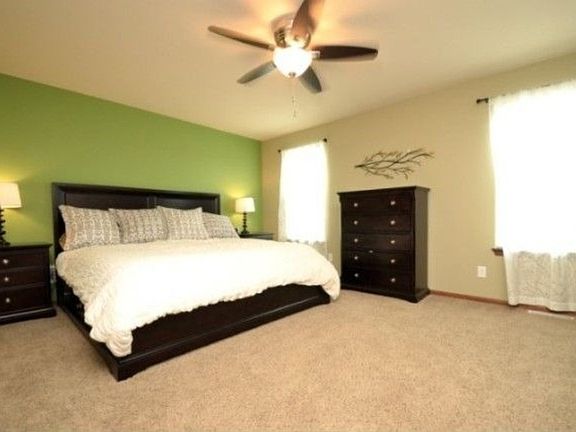 2nd image of 342 Oakbrook Dr