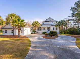 107 Dolphin Point Dr, Beaufort, SC 29907