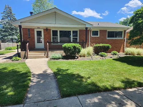 331 S Waterman Ave Photo 1