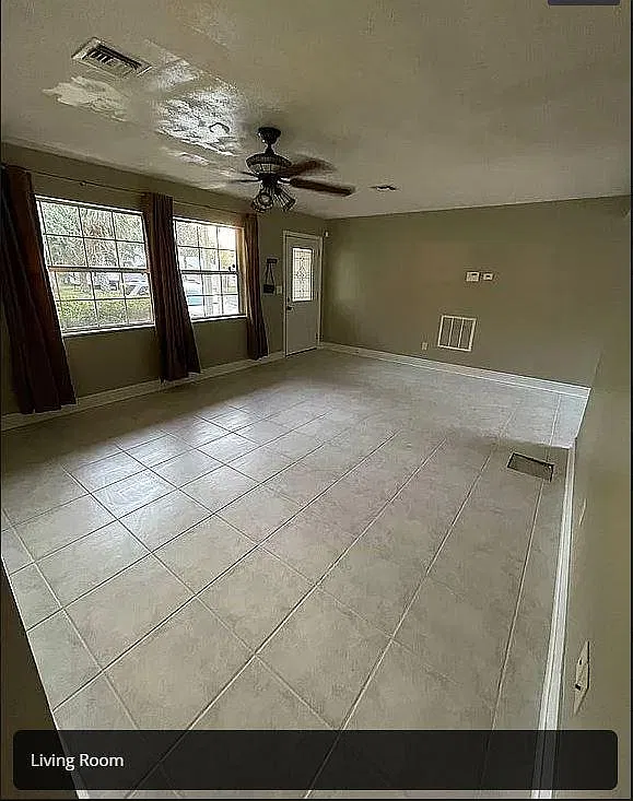 3 bed, 1152 sqft, $1,465 — Photo 3