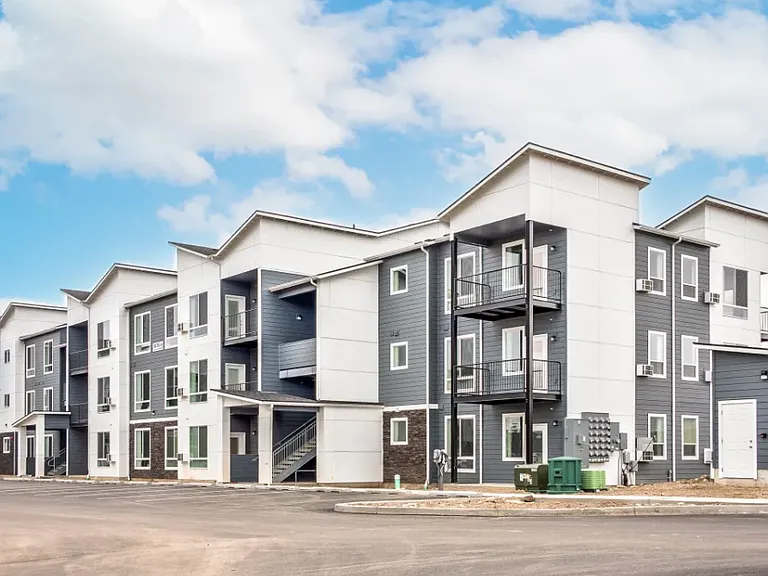 The Amelia Apartments, LLC — Photo 3