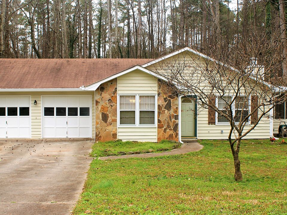 1st image of 3949 Woodland Cir SE