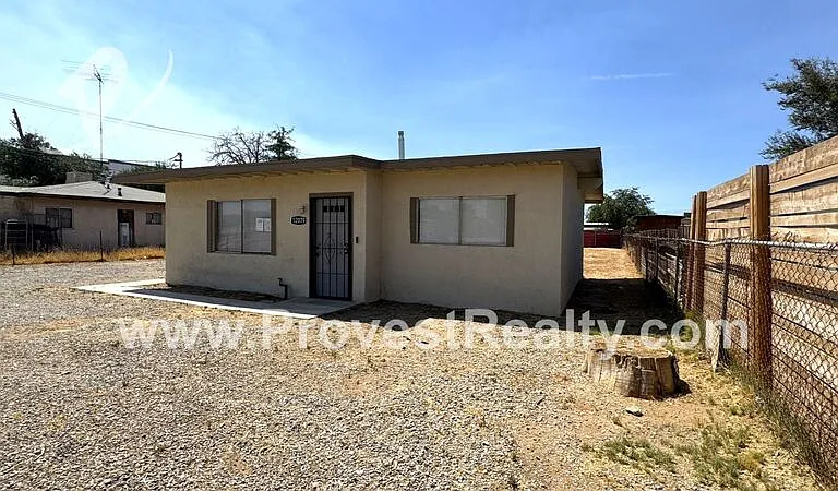 12079 Sand Ave — Photo 3