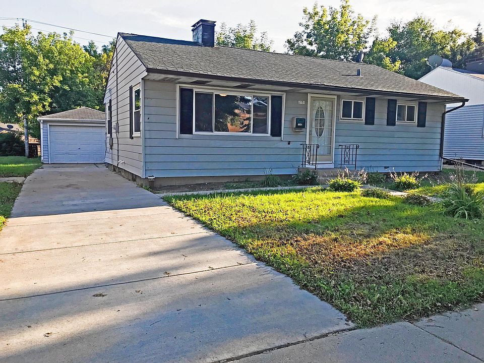 1st image of 6931 W Sheridan Ave