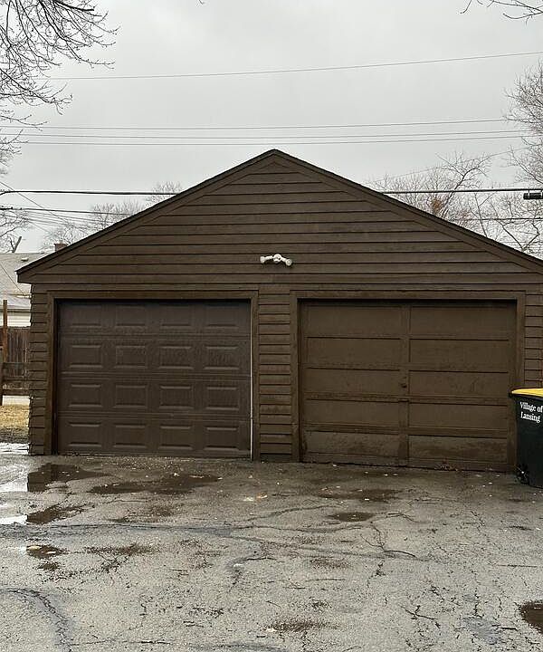 2nd image of 17608 Walter St