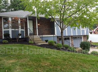 416 NE Corsicana St, Lees Summit, MO 64086