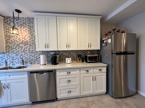 4th image of 4350 Childhood Ln Unit B