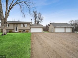 10120 Hage Dr, Rogers, MN 55374