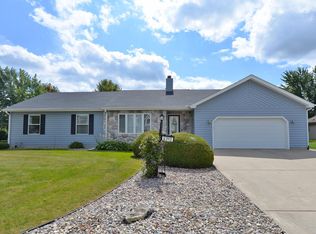 6343 Ptarmigan Rd, Racine, WI 53406