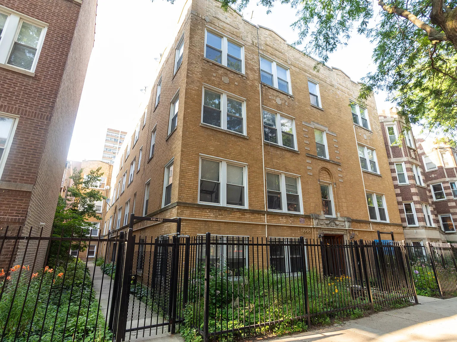 1 bed, $1,695 — Photo 1