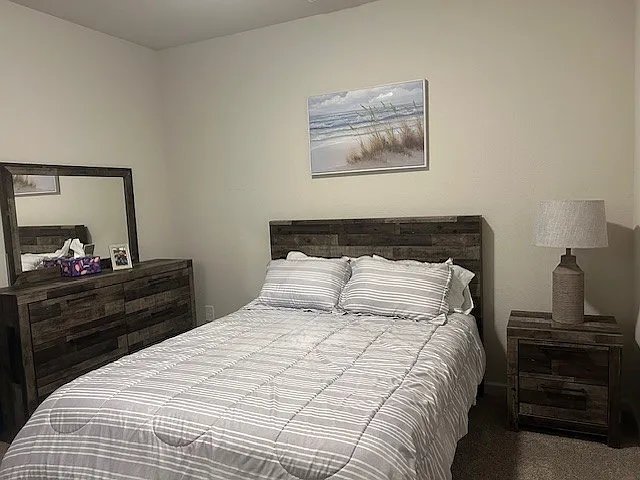 3 bed, 2343 sqft, $1,400 — Photo 3