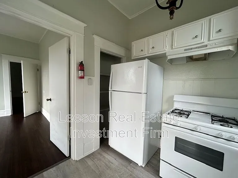 527 Wichita St — Photo 4