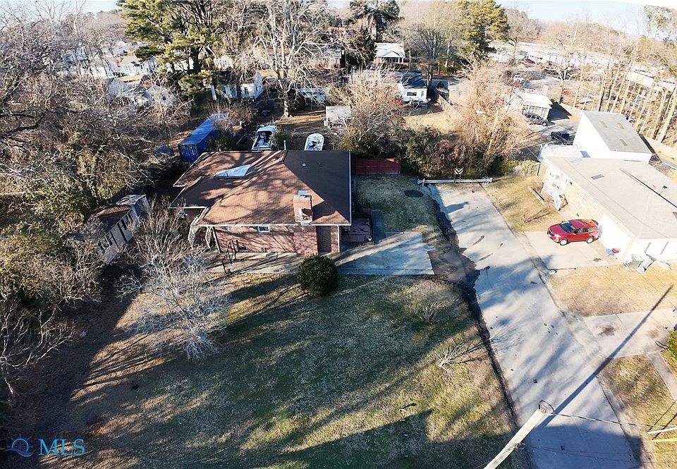 2nd image of 51 Calhoun St Lot 50