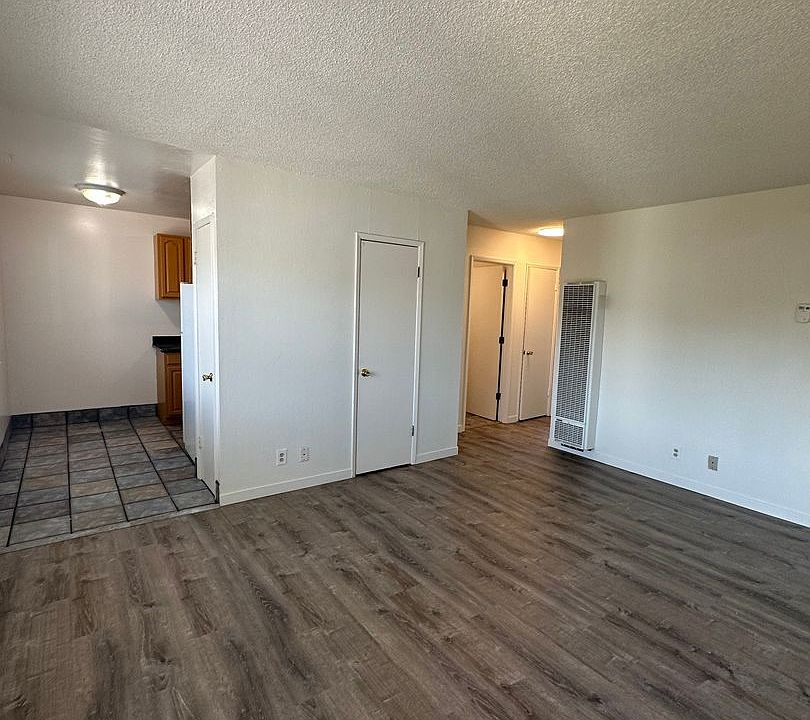 1st image of 3156 Coolidge Ave APT 6