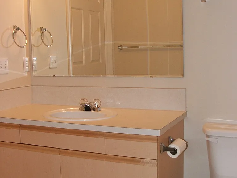 216 N Seafury Ln — Photo 6