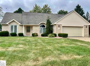 6160 Pine Creek Xing, Grand Blanc, MI 48439