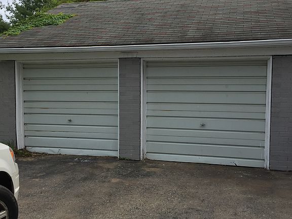 4th image of 115 Cherryland St