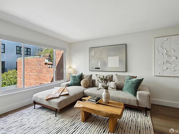 4th image of 2364 Pacific Ave APT 8