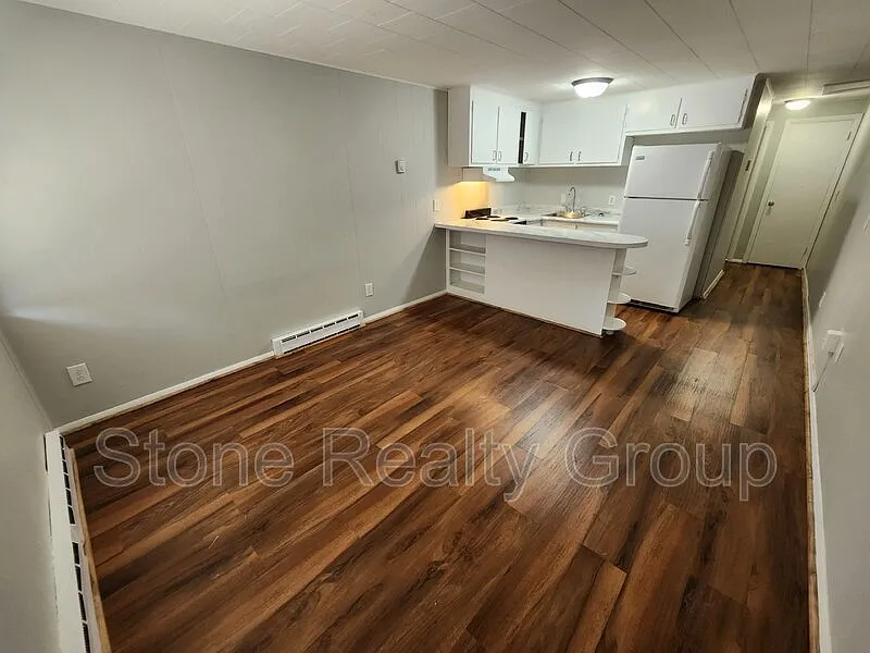 1 bed, 1.0 bath, $705 — Photo 2