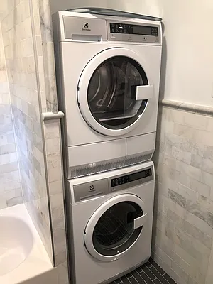 Rented by Waverly Realty Associates | media 40