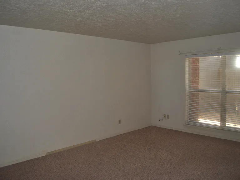 4433 Stanton St #1 — Photo 5